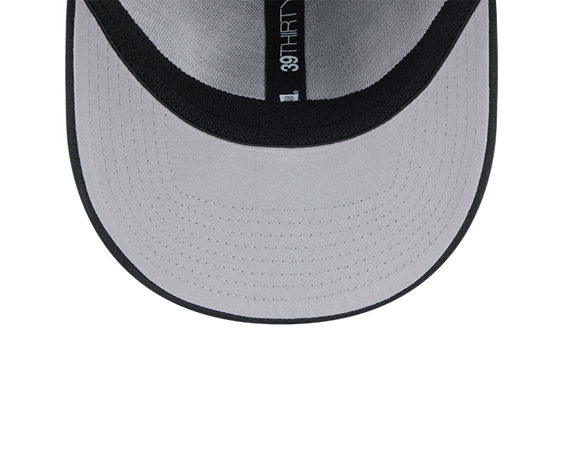 Men's Chicago Cubs New Era Black 2024 Clubhouse 39THIRTY Flex Fit Hat