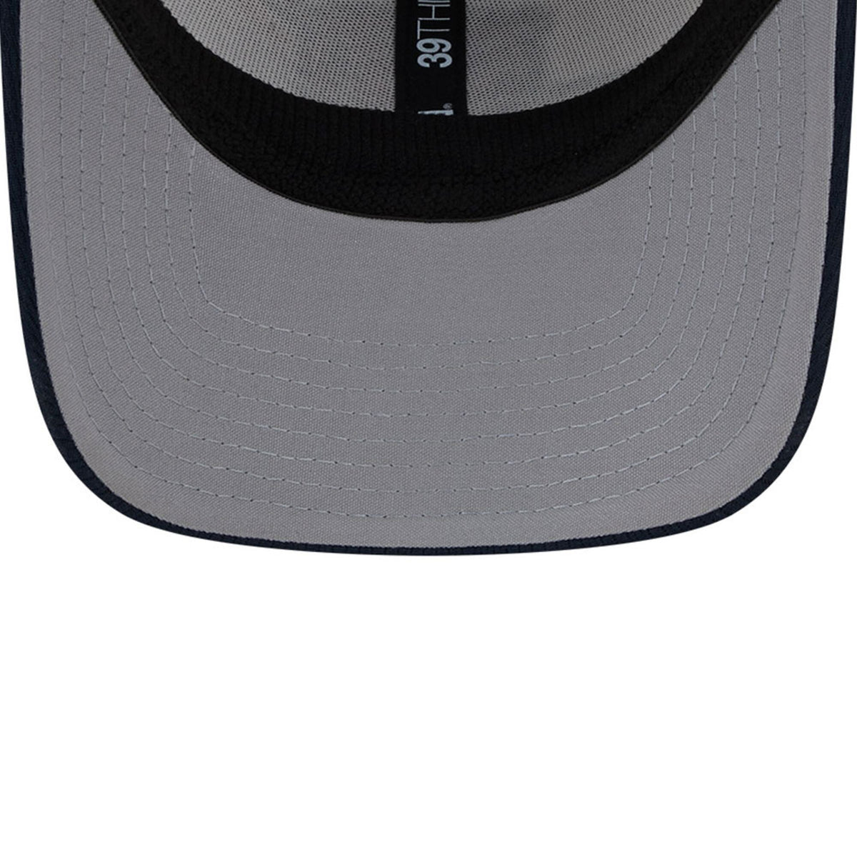 Men's Chicago Bears Secondary Logo New Era White/Navy 2023 Sideline 39THIRTY Flex Hat
