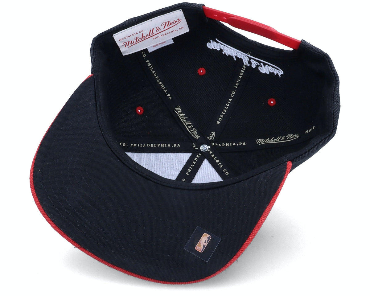 Toronto Raptors Black and Red Billboard Script Mitchell & Ness Snapback Hat
