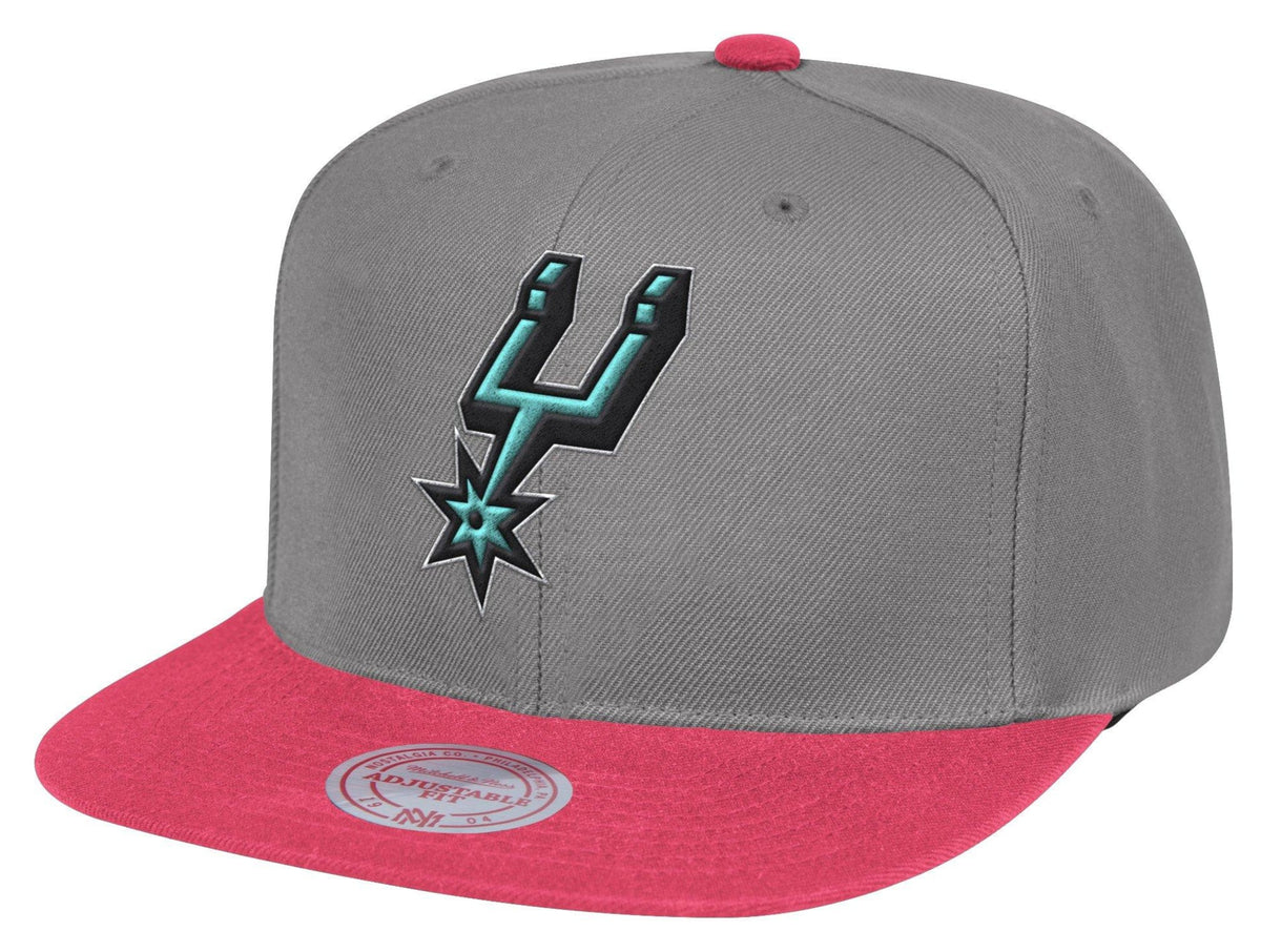 Men's Mitchell & Ness San Antonio Spurs Hardwood Classics Core Gray/ Pink Adjustable Snapback Hat