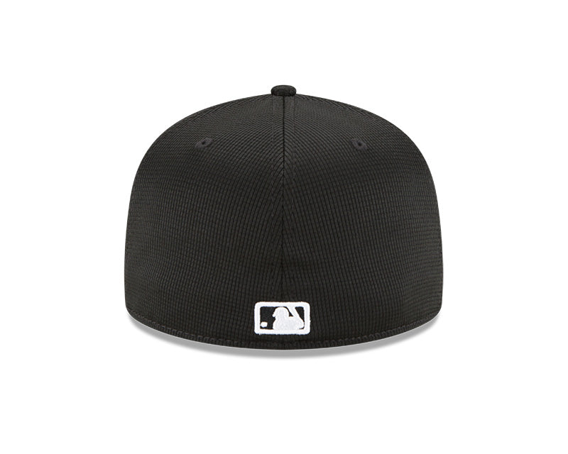 Men's Chicago Cubs Black New Era 2022 Clubhouse Collection 59FIFTY Fitted Hat