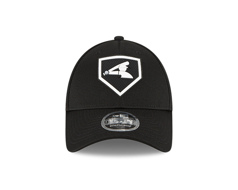 Men's Chicago White Sox New Era Black 2022 Clubhouse 9FORTY Adjustable Snapback Hat