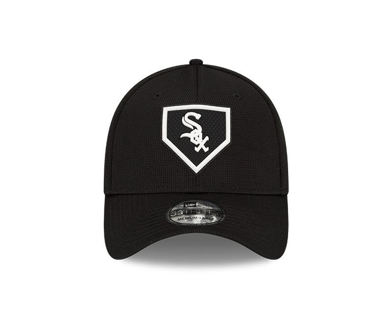 Men's Chicago White Sox New Era Black 2022 Clubhouse Alternate Black 39THIRTY Flex Hat
