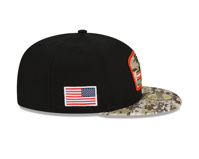 Men's Chicago Bears Historic Logo New Era Black/Camo 2021 NFL Sideline Salute To Service 59FIFTY Fitted Hat