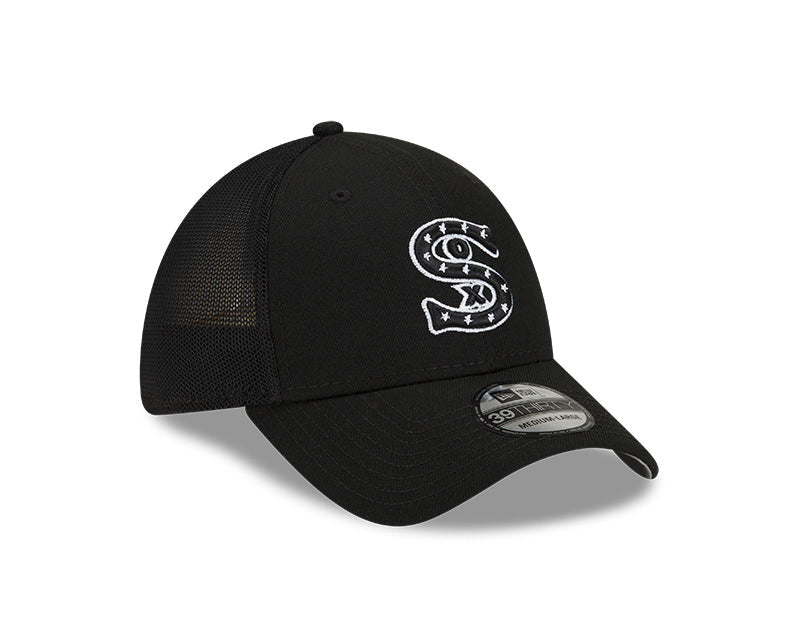 Men's Chicago White Sox New Era Black Batting Practice 39THIRTY Flex-Fit Hat