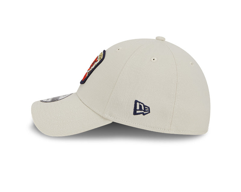Men's Chicago Bears New Era Stone 2023 Salute to Service Primary Logo 39THIRTY Flex Hat