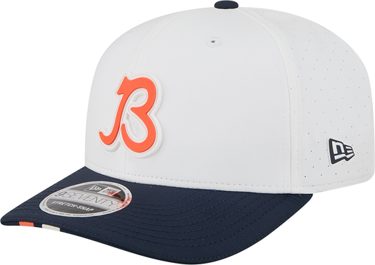 Men's Chicago Bears New Era White/Navy B 2025 NFL Training Camp 9SEVENTY Adjustable Hat
