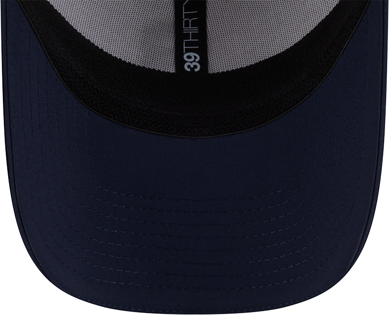Men's Chicago Bears New Era B White/Navy 2025 NFL Training Camp 39THIRTY Flex Hat