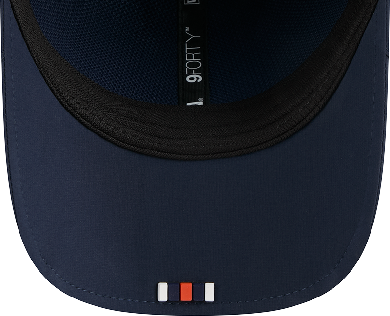 Men's Chicago Bears New Era Navy 2025 NFL Sideline Heat B 9FORTY M-Crown Adjustable Hat