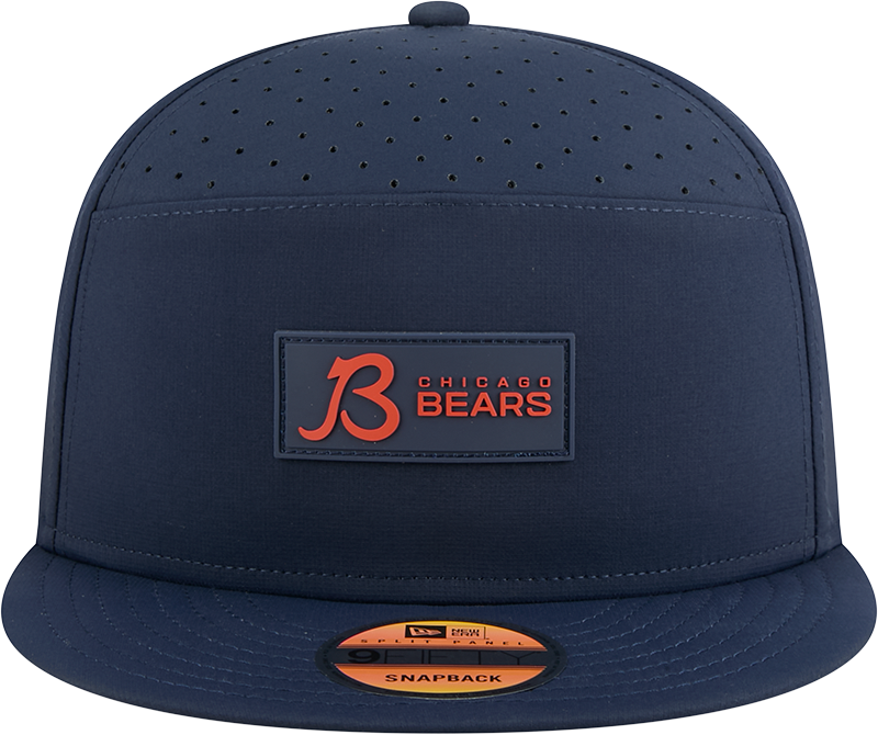 Men's Chicago Bears New Era Navy 2025 B Sideline Split Panel 9FIFTY Snapback Hat