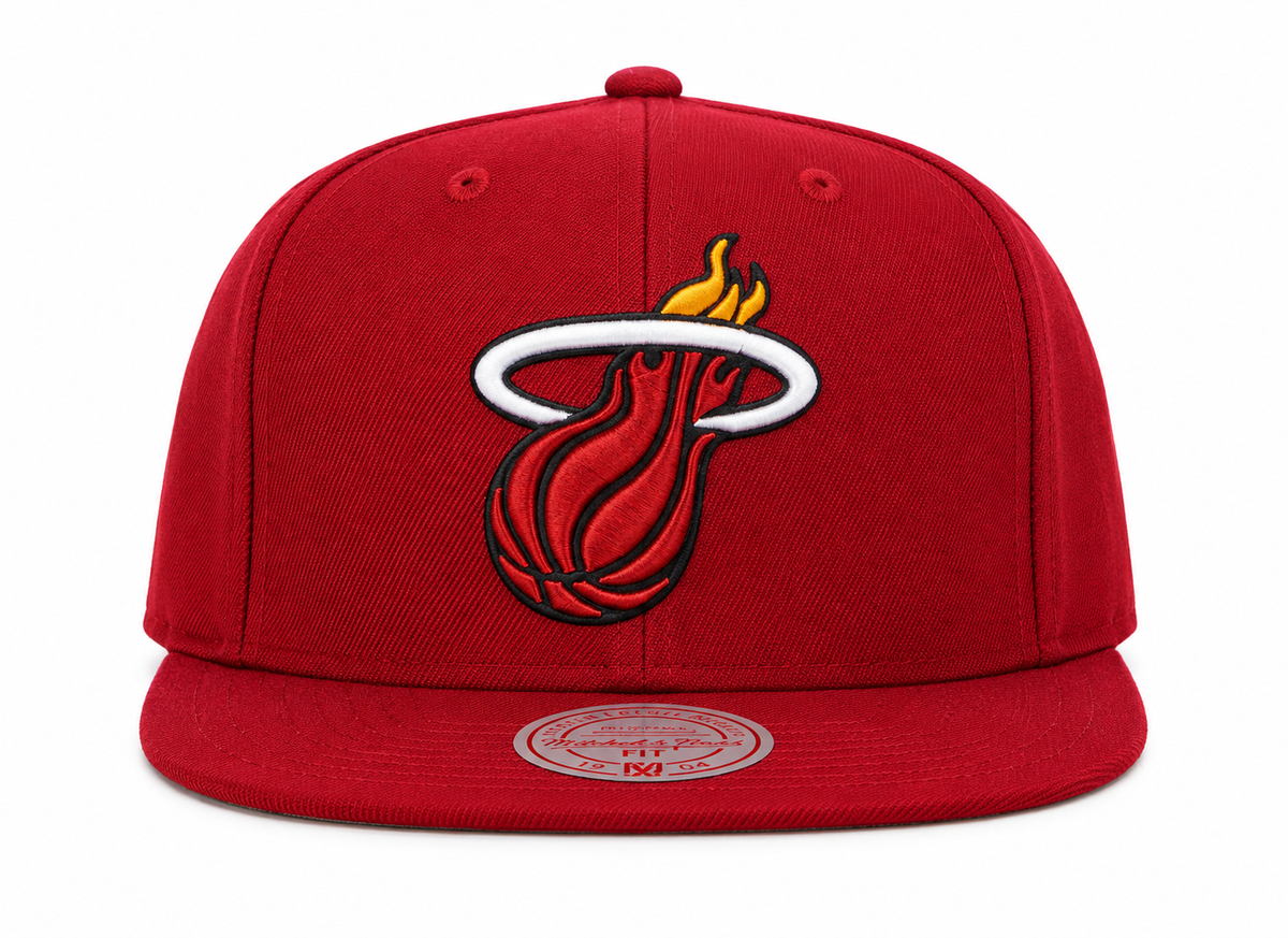 Men's Miami Heat Mitchell & Ness Ground 2.0 Snapback Hat-Maroon