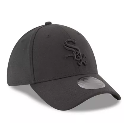 Chicago White Sox New Era Blackout Tonal 39THIRTY Flex Fit Cap