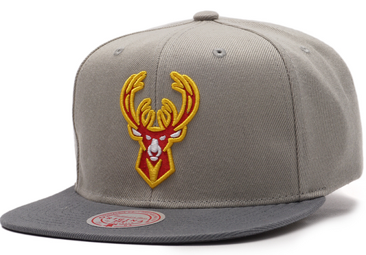 Men's Milwaukee Bucks Mitchell & Ness Cool Grey 3 Snapback Hat