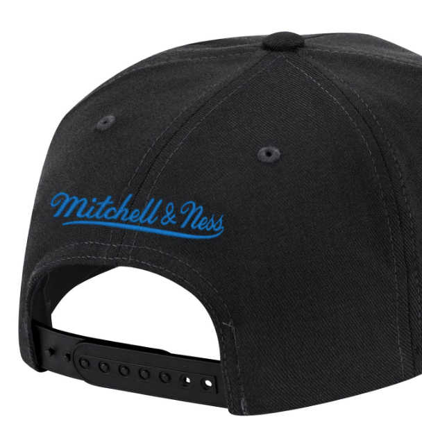 Men's Philadelphia 76ers NBA Core Basic Black Snapback Hat By Mitchell And Ness