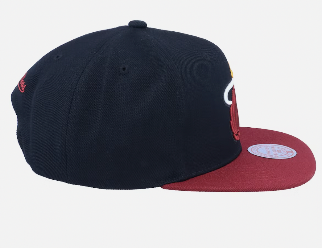 Men's Miami Heat Mitchell & Ness NBA Core Basic Black/Maroon Snapback Hat