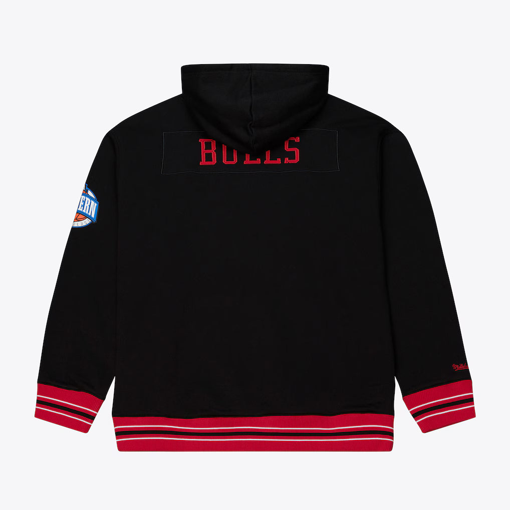 Men's Chicago Bulls Mitchell & Ness Black Playoff Win Lightweight Fleece Hoodie