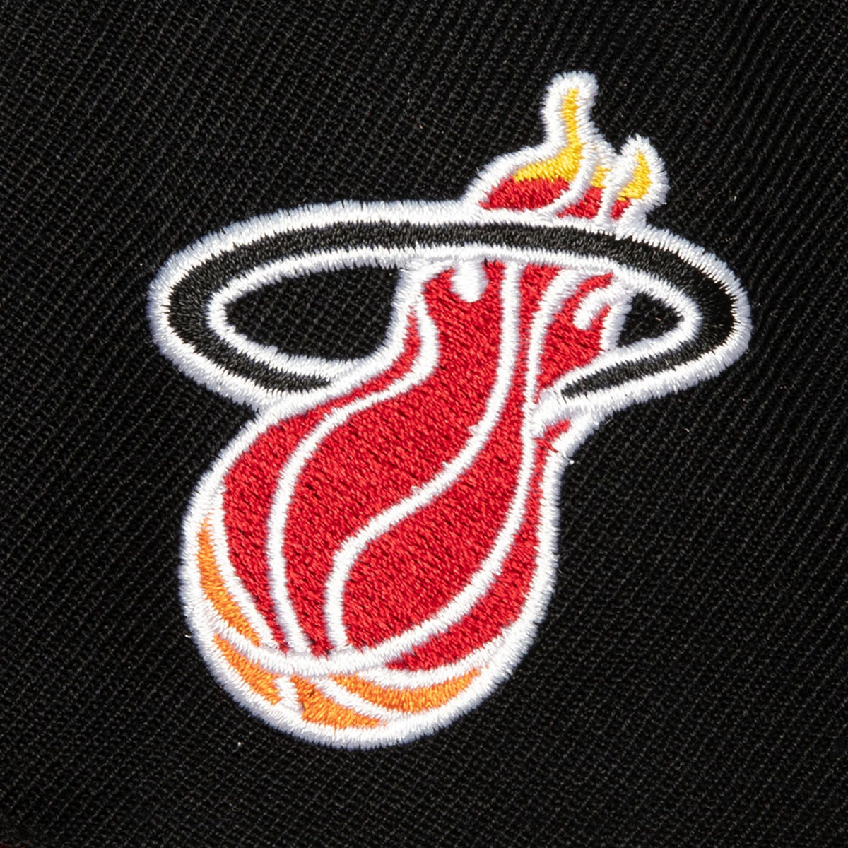 Miami Heat HWC Team Script 2.0 Mitchell & Ness Snapback Hat