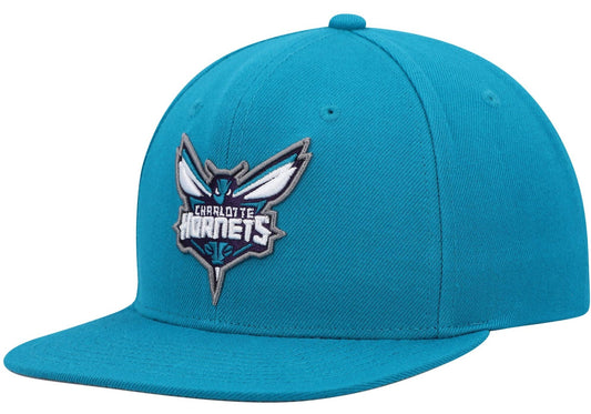 Men's Mitchell & Ness Teal Charlotte Hornets Ground 2.0 Snapback Hat