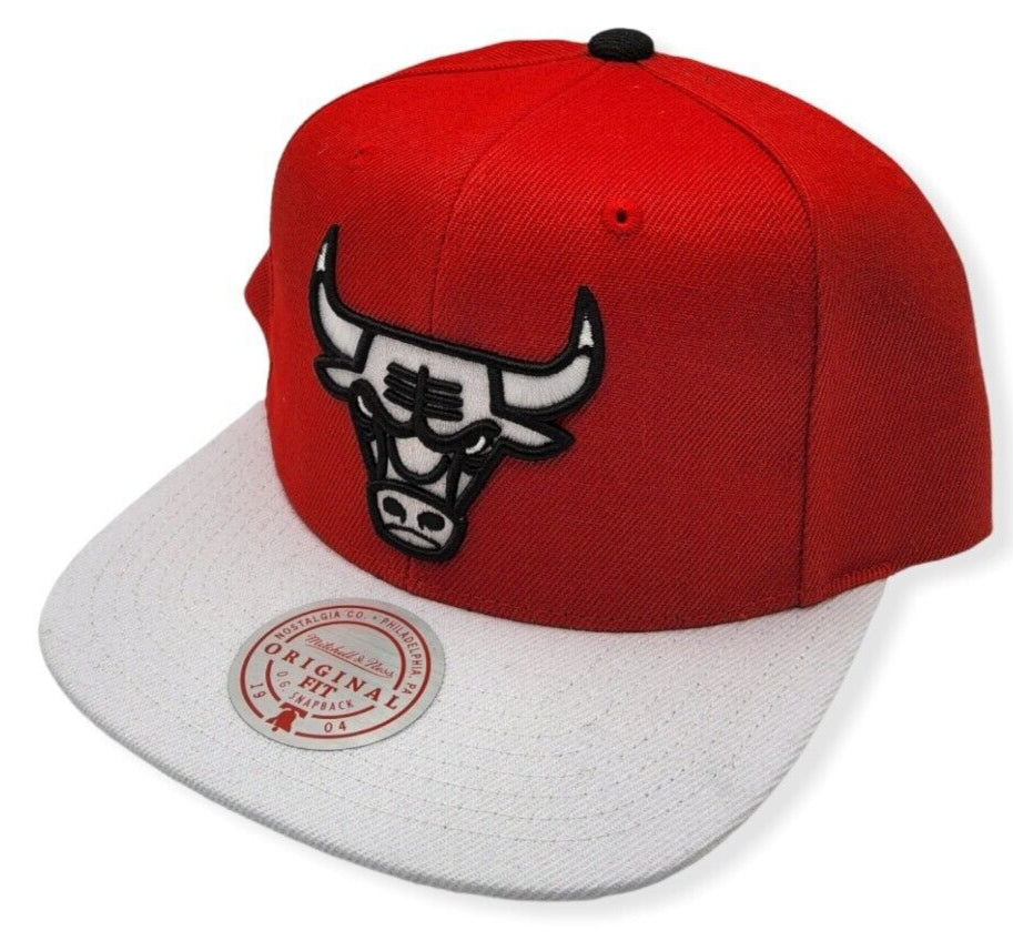Men's Mitchell & Ness Chicago Bulls NBA Cardinal Red 2 Tone Adjustable Snapback Hat