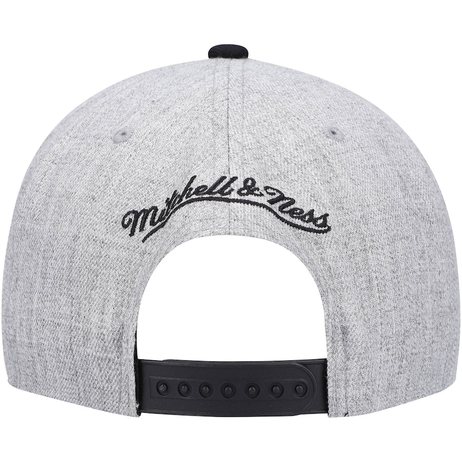 Men's Toronto Raptors Mitchell & Ness Gray/Purple Heathered Underpop Snapback Hat