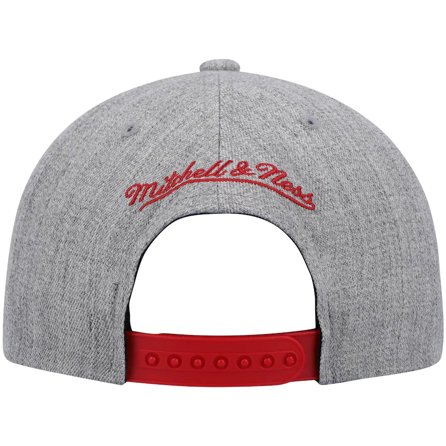 Chicago Bulls Team Heather Gray 2.0 Mitchell & Ness Snapback Hat