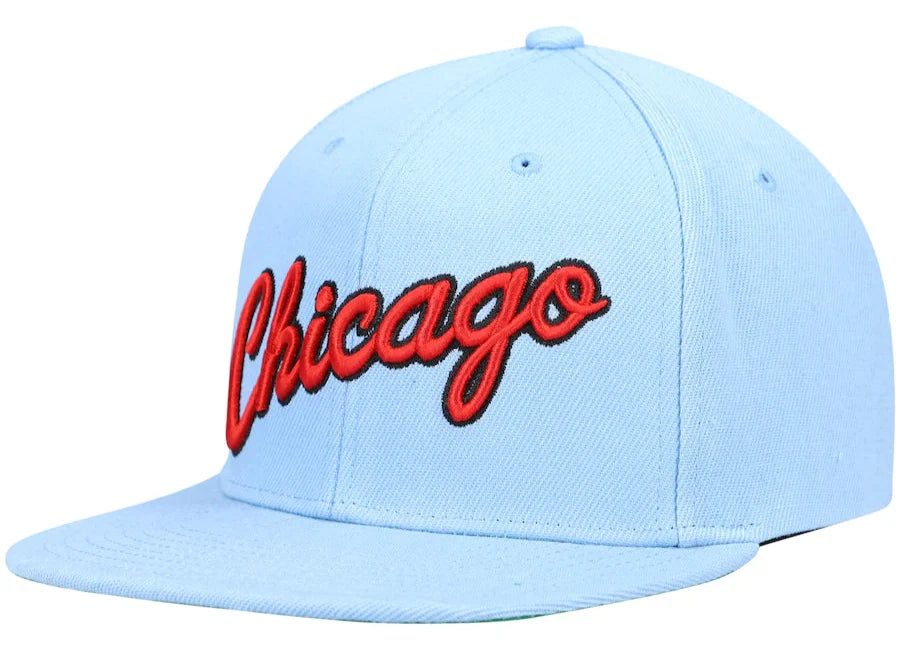 Men's Chicago Bulls Mitchell & Ness Carolina Blue Hardwood Classics Core Snapback Hat