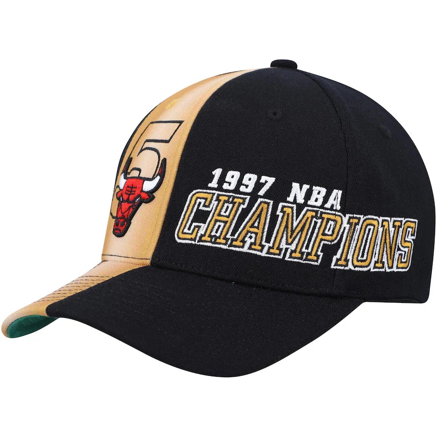 Men's Chicago Bulls Mitchell & Ness Black Hardwood Classics 1997 NBA Champions Stretch Snapback Hat